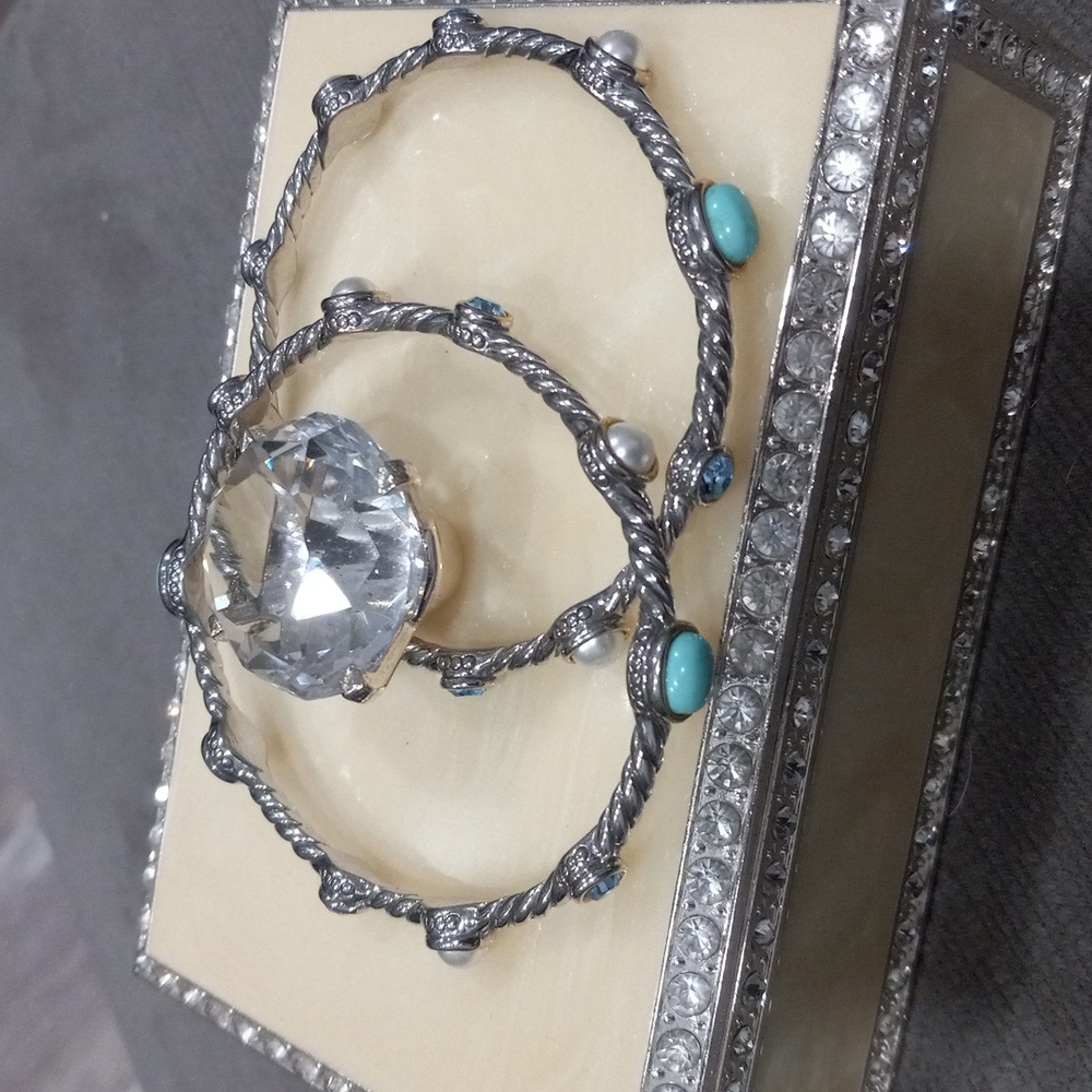 Elegant Silver and Turquoise Bangle Set